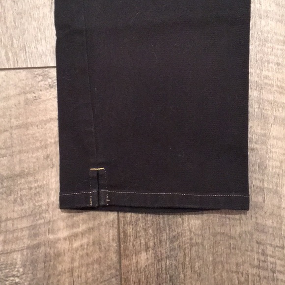 Lauren Jeans Co. black jeans w/gold accent thread - Picture 3 of 7